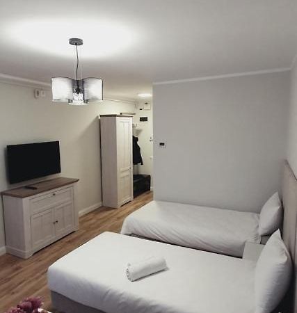 Studio Ema Baia Mare Buitenkant foto